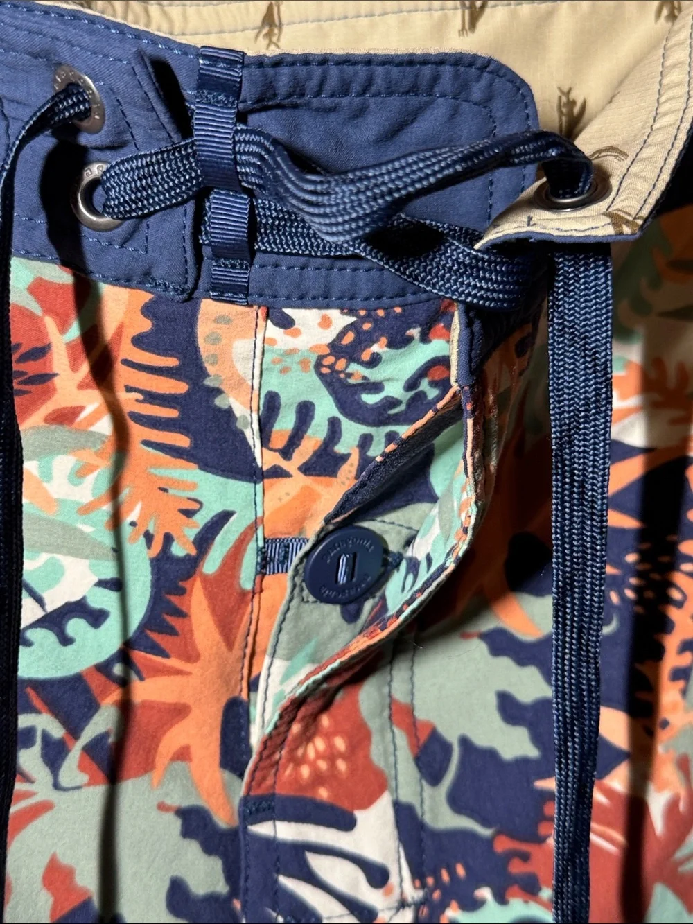 Patagonia Wavefarer Board Shorts Wild Waratah Celadon Men 36  Surf Swim